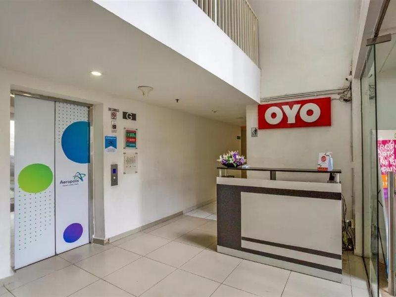 Oyo 3247 Afira Rooms Aeropolis Tangerang Extérieur photo