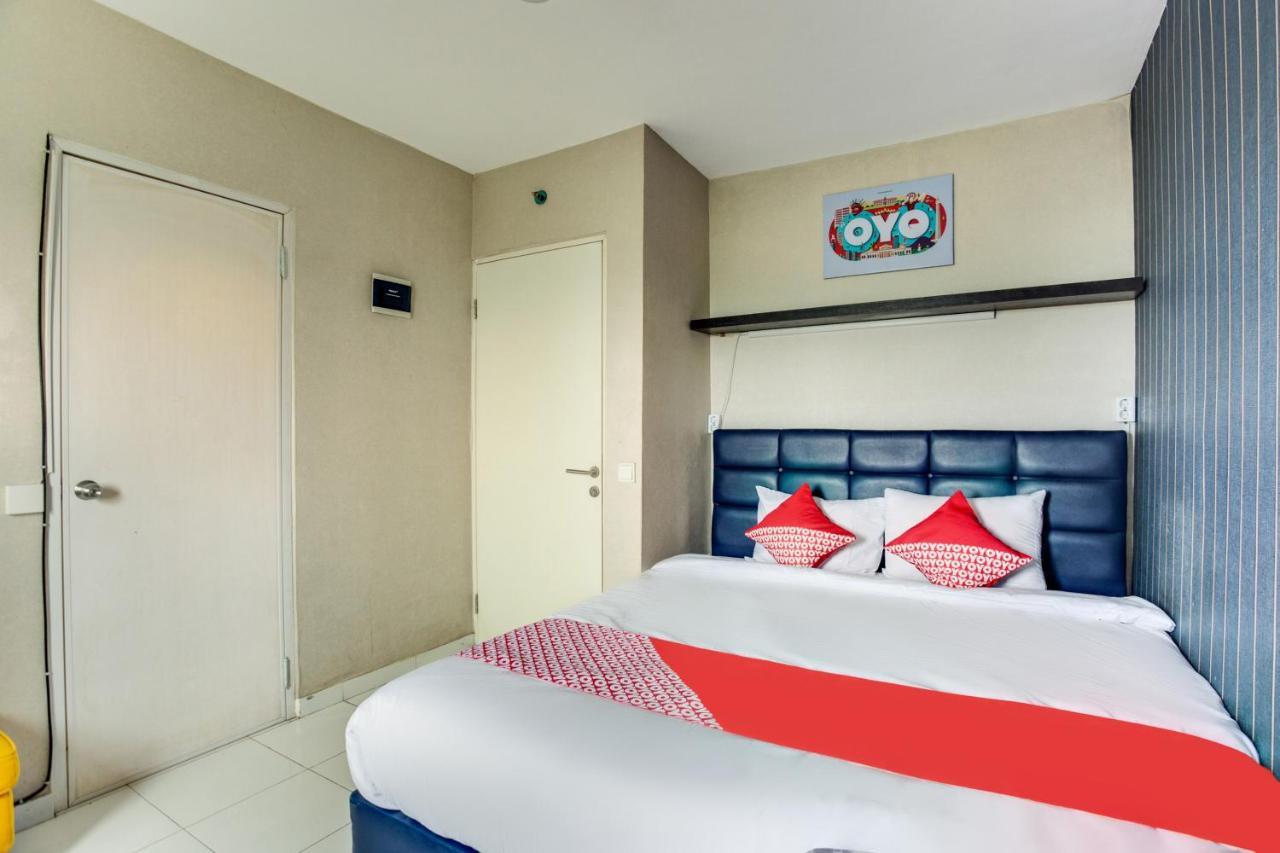 Oyo 3247 Afira Rooms Aeropolis Tangerang Extérieur photo