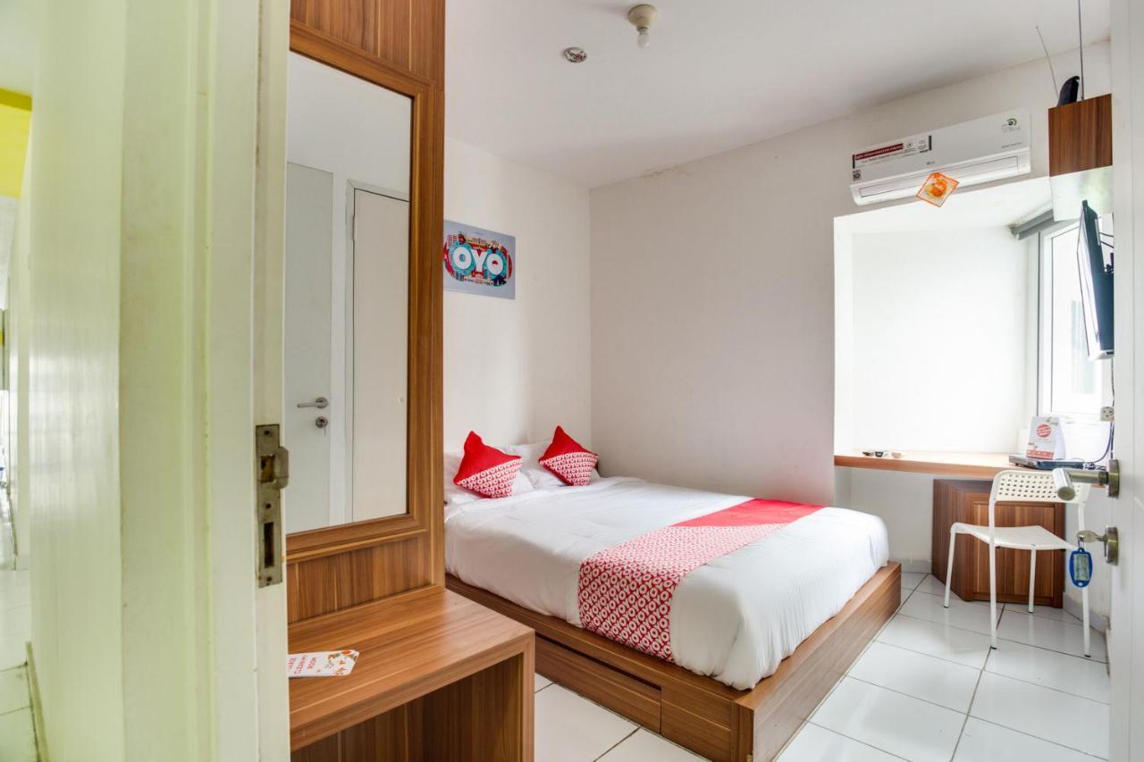 Oyo 3247 Afira Rooms Aeropolis Tangerang Extérieur photo