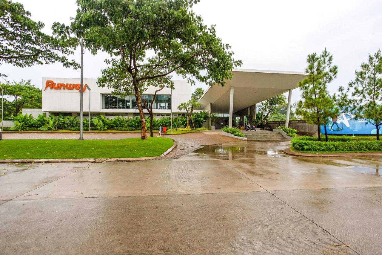 Oyo 3247 Afira Rooms Aeropolis Tangerang Extérieur photo