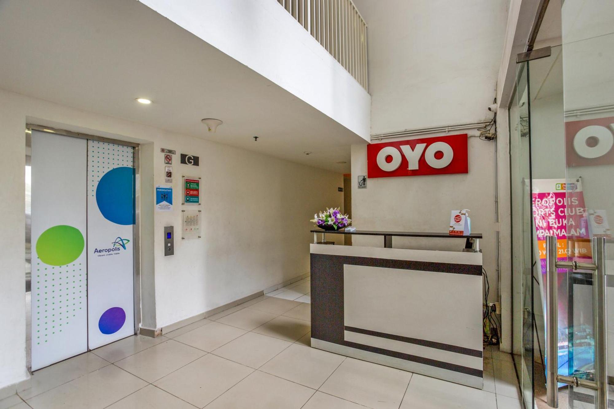 Oyo 3247 Afira Rooms Aeropolis Tangerang Extérieur photo