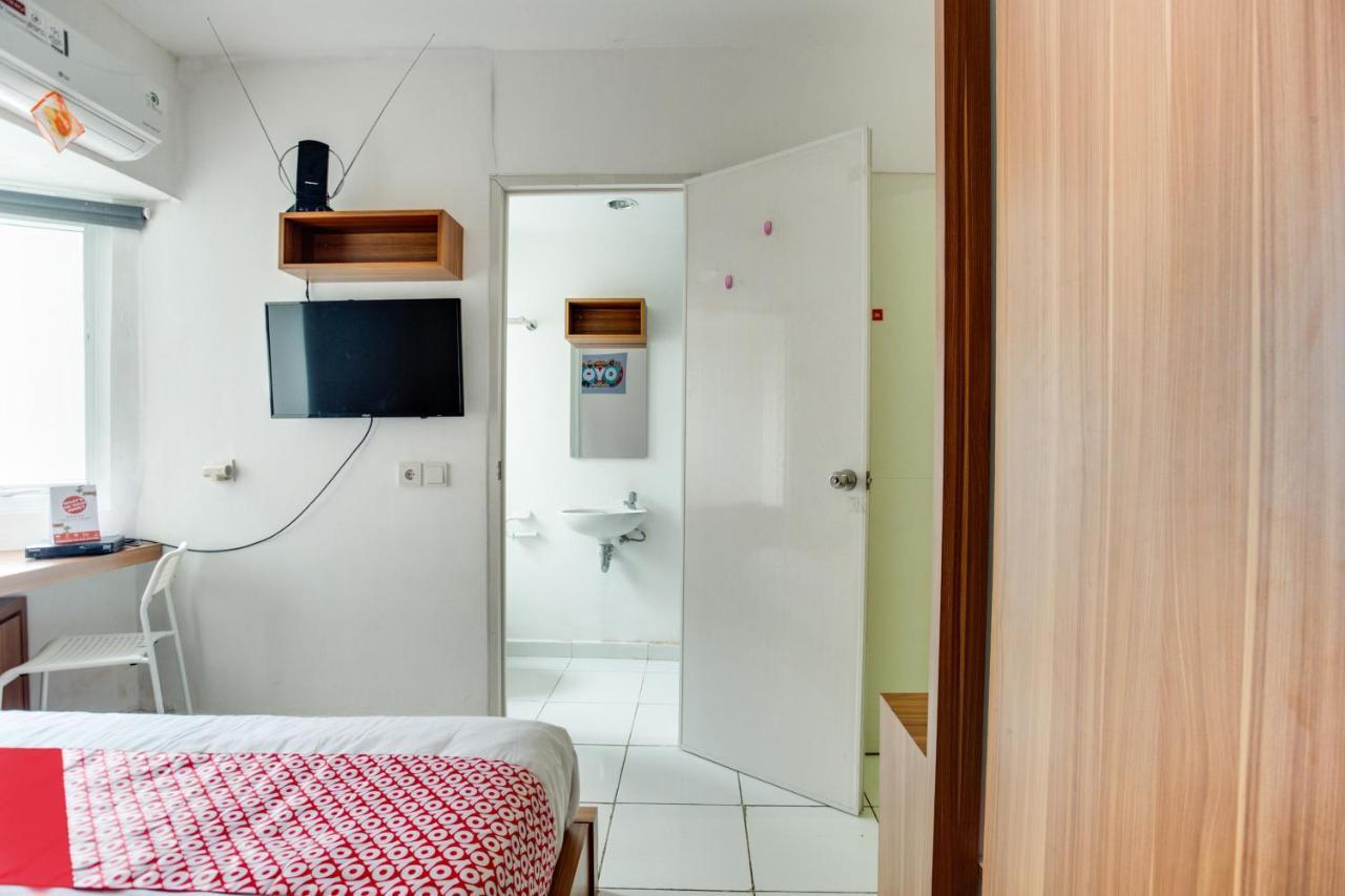 Oyo 3247 Afira Rooms Aeropolis Tangerang Extérieur photo