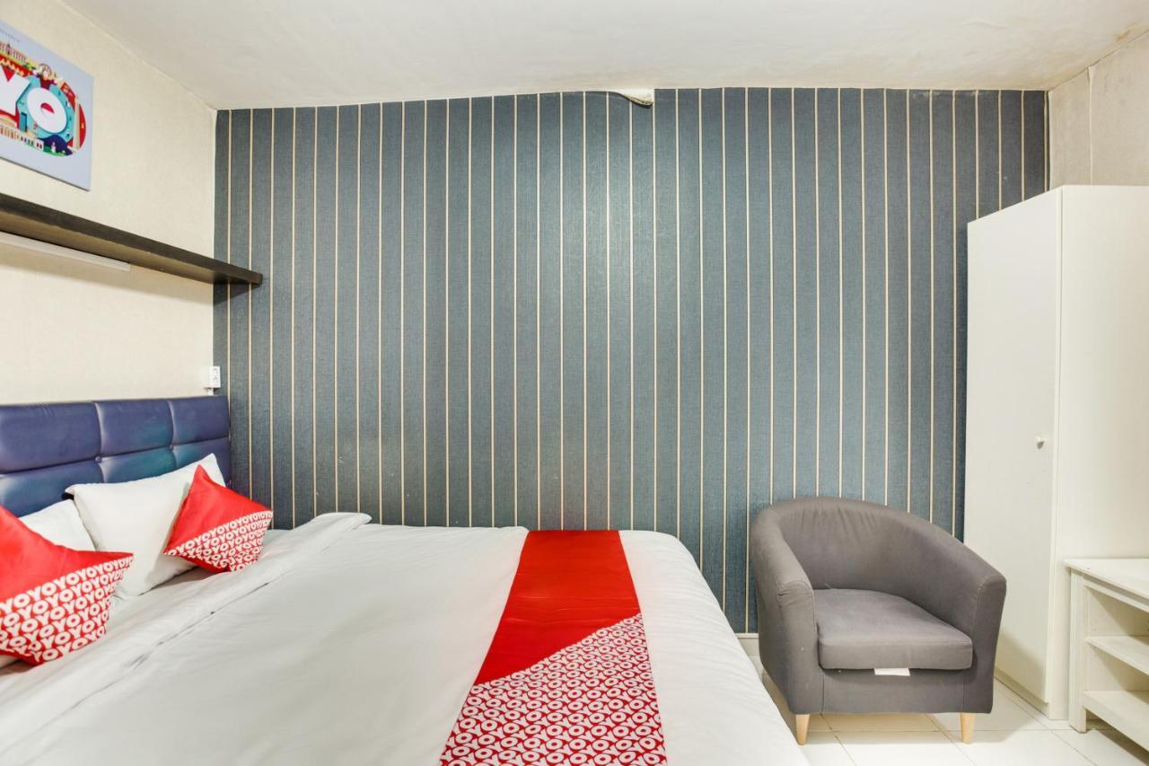 Oyo 3247 Afira Rooms Aeropolis Tangerang Extérieur photo
