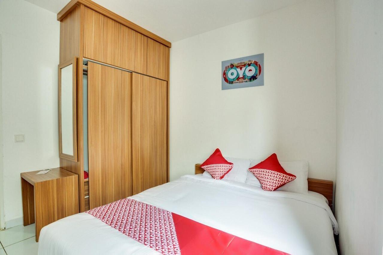 Oyo 3247 Afira Rooms Aeropolis Tangerang Extérieur photo